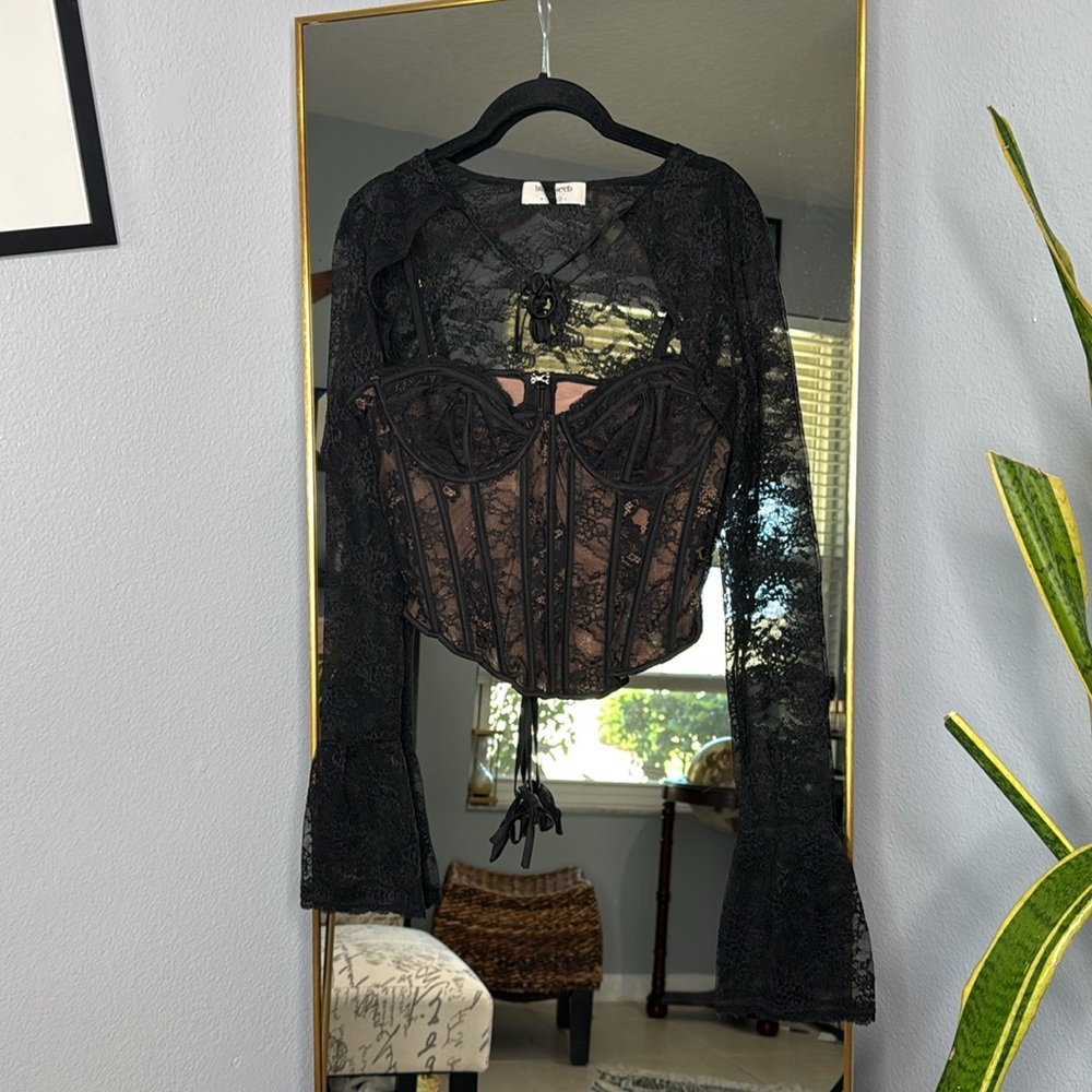HOUSE OF CB 'Lisette' Black Lace Corset Top with Bolero - Picture 6 of 10